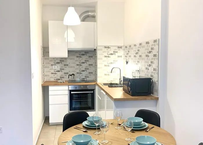 Westside - Modern & Peaceful - Free Garage! Appartement Budapest