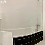 Apartment Westside - Modern & Peaceful - Free Garage! Budapest