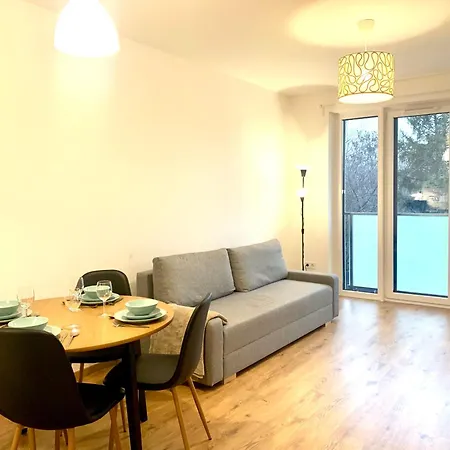 Westside - Modern & Peaceful - Free Garage! Appartamento Budapest