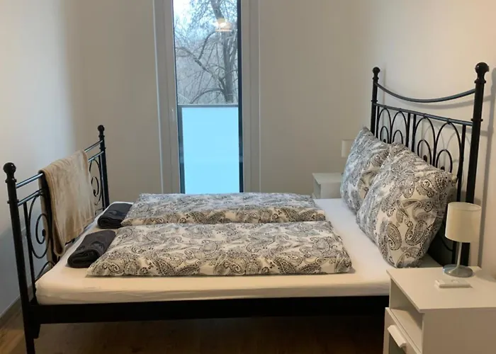 Apartmán Westside - Modern & Peaceful - Free Garage!
